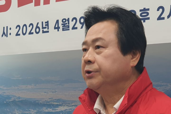 국민의힘 강기윤 경남 창원시장 후보가 29일 창원시청 프레스센터에서 마창대교 통행료 무료화 공약 발표 기자회견을 갖고 있다. 뉴시스