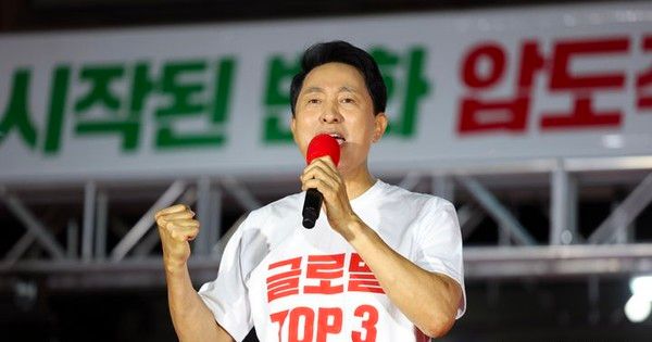 오세훈 국민의힘 서울시장 후보가 지난 2일 서울 서대문구 신촌역 스타광장에서 파이널 유세를 하며 지지를 호소하고 있다.뉴시스