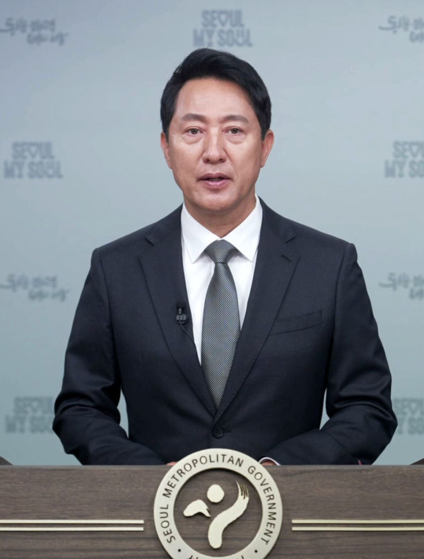 오세훈 서울특별시장이 6일 제9회 전국동시지방선거 투표용지 부족 사태 관련 진상규명, 책임자 처벌, 선거 관리 시스템 전면 개혁을 촉구하는 담화문을 발표하고 있다. 뉴시스