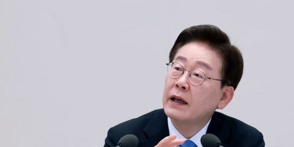&nbsp;이재명 대통령이 22일 청와대 영빈관에서 열린 '지역필수공공의료 간담회'에서 발언하고 있다. 뉴시스