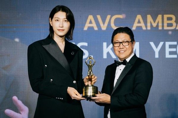 '배구 여제' 김연경, AVC 초대 공로상 수상. 뉴시스