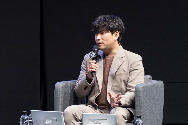 ‘던파모바일’&nbsp;1주년 쇼케이스 ‘DM’에 출연한 윤명진 총괄 디렉터 [사진=넥슨]