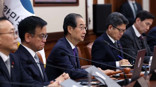 한덕수&nbsp;대통령 권한대행 국무회의 주재(사진 제공 = 연합뉴스)