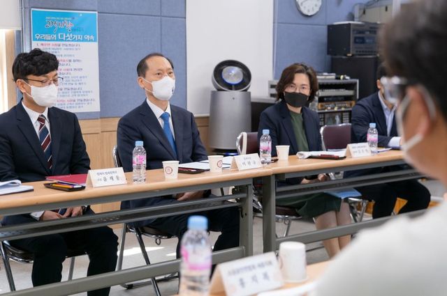 이완규 법제처장, 소상공인 현장간담회 모습.(사진 제공 = 법제처)