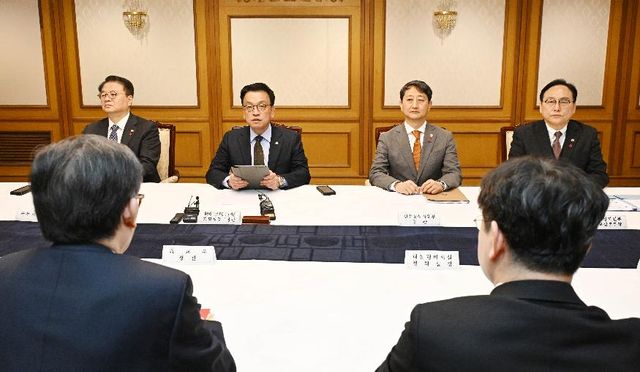 대외경제현안간담회를 주재하고 있는 최상목 대통령 권한대행 부총리 겸 기획재정부 장관.(사진 제공=기획재정부)