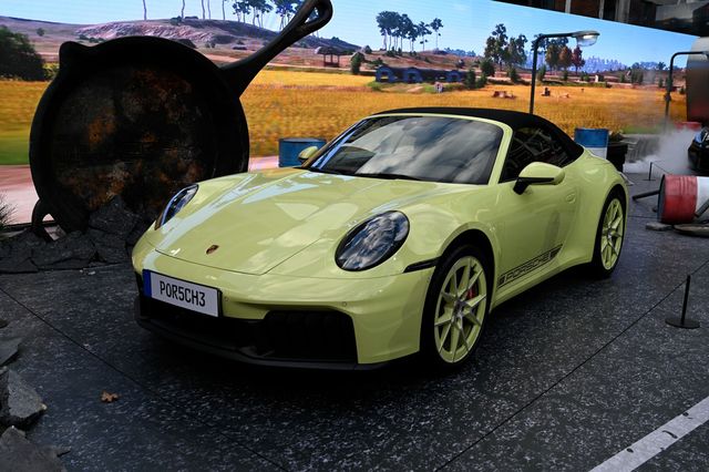 크래프톤의 복합문화공간 '펍지성수'에 포르쉐 자동차가 전시됐던 모습. [사진=신윤철 기자/위 사진은 니콘Z6II로 촬영 되었습니다.]