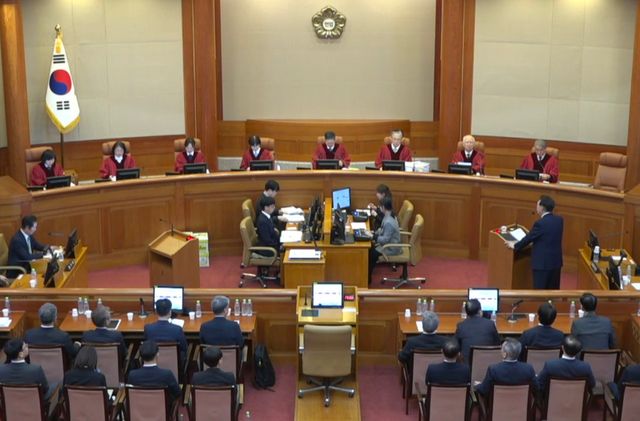 25일 서울 종로구 헌법재판소에서 윤석열 대통령의 탄핵 심판 11차 변론이 열리고 있다.(사진=연합뉴스)