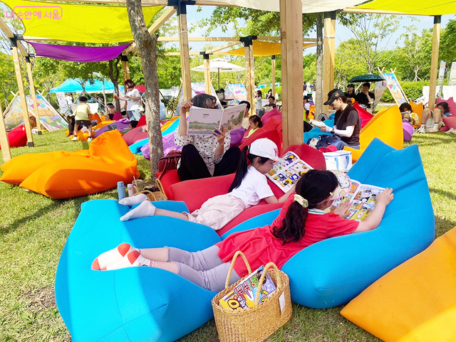 ‘책읽는 한강공원’이 이번 주말부터 다시 시민들을 찾아온다. (사진=서울시)