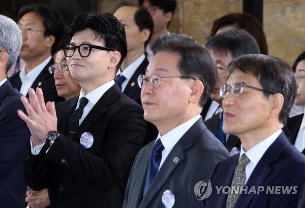 차기 대권주자 선호도 조사에서 이재명 더불어민주당 대표가 19%로 1위를 차지했고, 한동훈 법무부장관이 16%로 2위를 기록했다&nbsp;