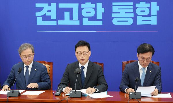 더불어민주당&nbsp;박광온&nbsp;원내대표가 2일 오전 서울 여의도 국회에서 열린 원내대책회의에서 발언하고 있다. [사진=연합뉴스]