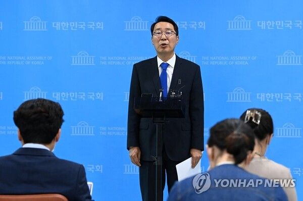 더불어민주당 윤영찬 의원.[사진=연합뉴스 제공]