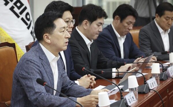 국민의힘 김기현 대표가 28일 국회에서 열린&nbsp;최고위원회의에서 발언을 하고 있다. [사진=연합뉴스]