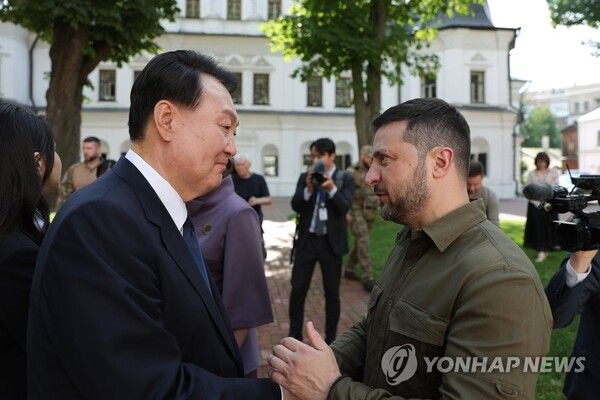 윤석열 대통령이 G20 뉴델리 정상회의에서 우크라이나에 대한 23억 달러 자금 지원을 약속했다 [사진=