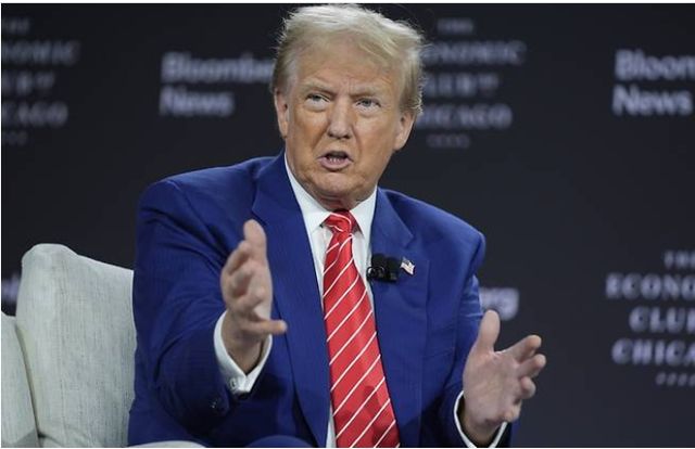 미국 공화당 대선 후보 도널드 트럼프 전 대통령이 15일(현지시간) 시카고에서 열린 ‘시카고 경제 클럽’ 대담에서 