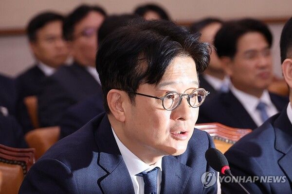 이창수 서울중앙지검장이 18일 오전 국회 법제사법위원회의 서울고검, 수원고검, 서울중앙지검 등에 대한 국정감사에서 자료제출 관련 질의에 답하고 있다. [사진=연합뉴스]