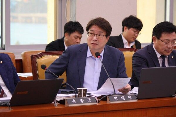 더불어민주당 염태영 의원 ( 수원무 ) [사진=의원실]