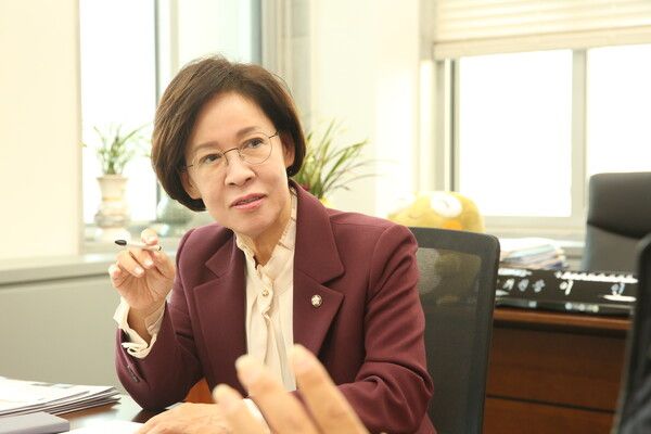 11일 이인선 국회 여성가족위원회 위원장은 폴리뉴스와의 인터뷰에서 “여가부 폐지 논의는 국민 관심과 우려가 동시에 존재하는 사안이다. 장관 공석이 지속되면 여가부 업무 추진력에 의구심이 생길 수 있다”고 말했다. [사진=박상주 기자]