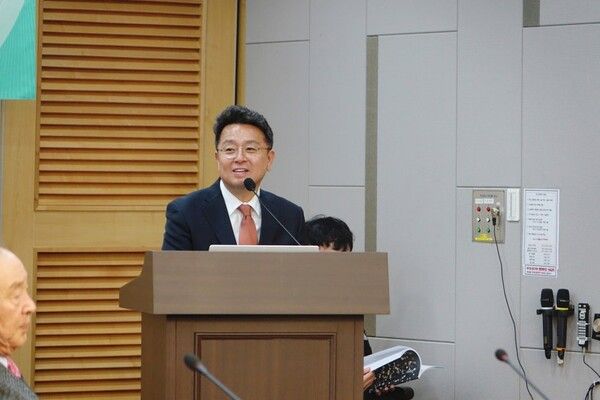 이철희 전 청와대 정무수석 [사진=이 전 수석 블로그 갈무리]