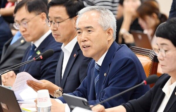 더불어민주당 양부남 의원 [사진=연합뉴스]&nbsp;