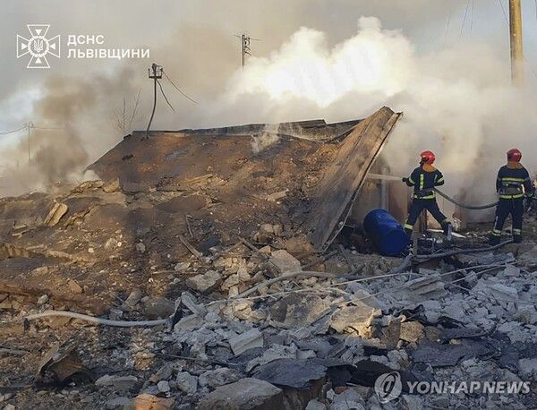 우크라이나 수도 중심에 있는 전몰자 추모 공간