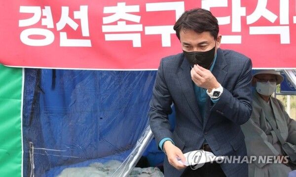 단식 중이던 김진태 지사 [사진=연합뉴스]