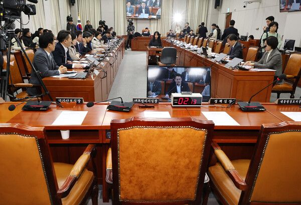 19일 오전 열린 국회 운영위원회 전체회의가 국민의힘 소속 위원들과 대통령실 관계자들의 불참속에 진행되고 있다. [사진= 연합뉴스]