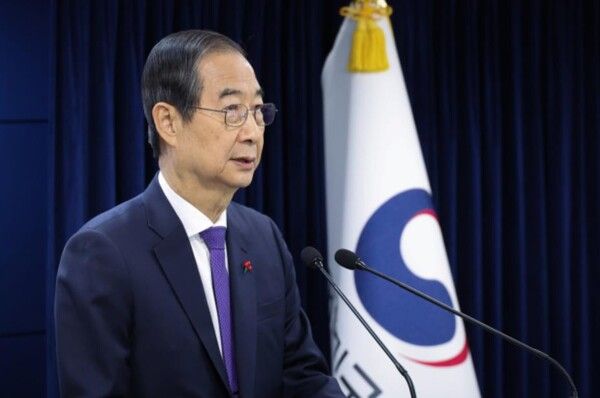 한덕수 대통령 권한대행 국무총리가 26일 서울 종로구 정부서울청사에서 대국민담화를 발표하고 있다. [사진=연합뉴스]