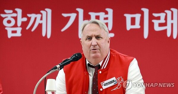 국민의미래 인요한 선거대책위원장이 26일 서울 여의도 당사에서 열린 선거대책위원회의에서 발언하고 있다. 2024.3.26 [사진=연합뉴스]