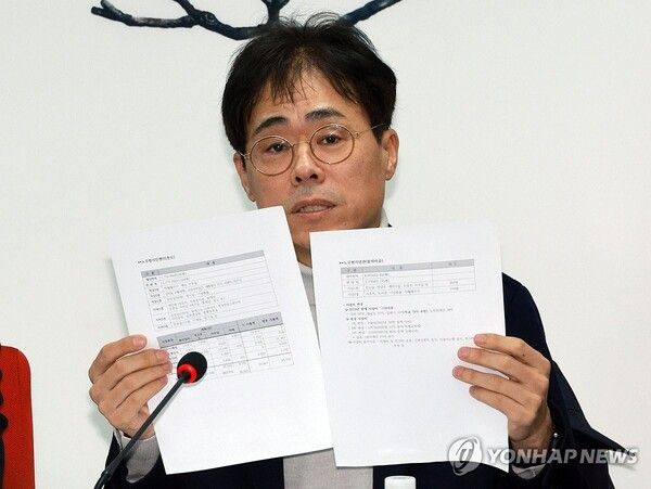 김경율 국민의힘 비상대책위원이 지난 28일 “총선 시기에서만큼은 대안을 내놓고 끌고 갔어야 하는데 대통령실이 어떻게 할까 봐 기다리다 지지율이 빠지고 바닥 밑에 지하실까지 겪는 상황이 왔다”고 밝혔다. [사진=연합뉴스]