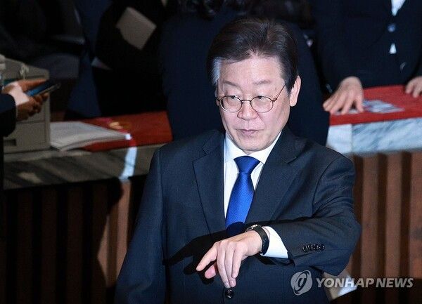 더불어민주당 이재명 대표가 29일 국회에서 열린 본회의에서 투표를 마치고 자리로 향하고 있다. 2024.2.29 [사진=연합뉴스]