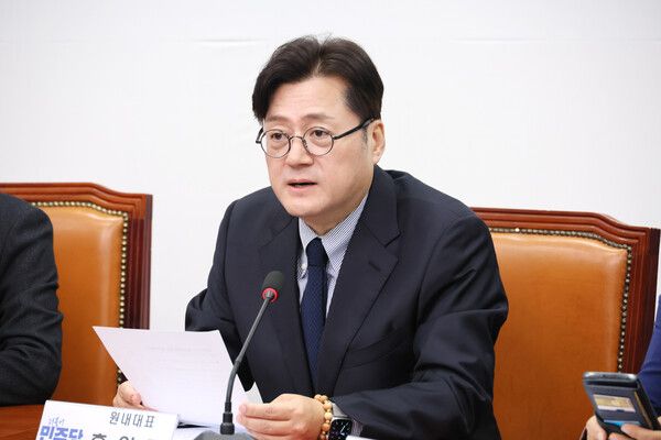 더불어민주당 홍익표 원내대표가 17일 국회에서 열린 최고위원회의에서 발언하고 있다. [사진=연합뉴스]