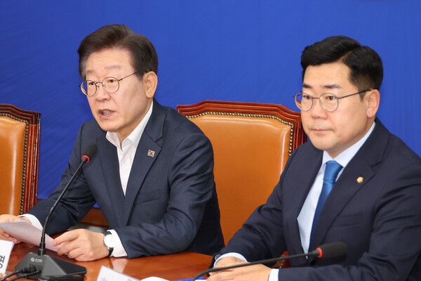 더불어민주당&nbsp;이재명&nbsp;대표가 17일 오전 서울 여의도 국회에서 열린 최고위원회의에서 발언하고 있다. [사진=연합뉴스]