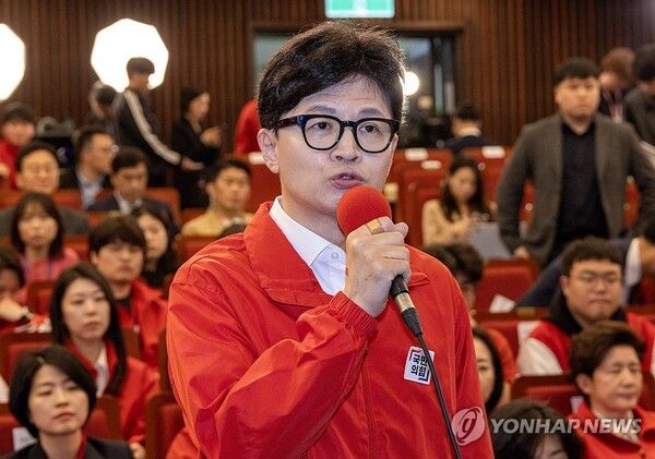 당헌당규 개정 시 가장 유력한 당권 주자이자 대권 주자인 한동훈 전 비상대책위원장이 최대 수혜자가 될 것으로 보인다 [사진=연합뉴스]
