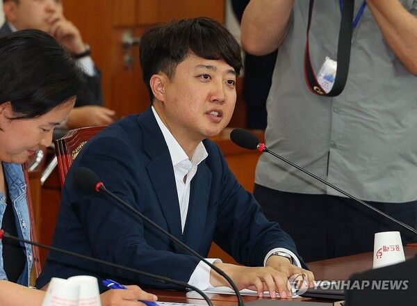 인사말하는 이준석 의원 [연합뉴스 자료사진] [사진=연합뉴스]