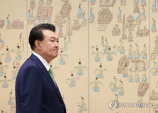 윤석열 대통령이 20일 서울 용산 대통령실 청사에서 열린 재외공관장 신임장 수여식에 참석하고 있다. 2024.8.20 [사진=연합뉴스]