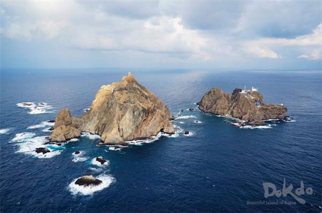 하늘에서 본 독도 [출처=외교부 독도 홈페이지 갈무리]