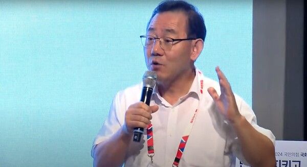 주호영 국회부의장이 30일 국민의힘 연찬회에 참석해 특강을 펼치고 있다.[사진=박상주 기자]