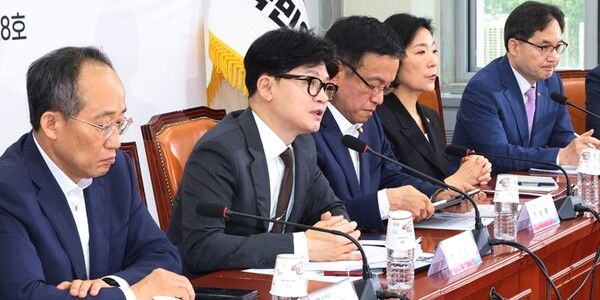 국민의힘 한동훈 대표가 6일 오전 국회에서 '티몬·위메프 사태' 추가 대책과 제도개선 방향을 논의하기 위해 열린 당정협의회에서 발언하고 있다. [사진=연합뉴스]