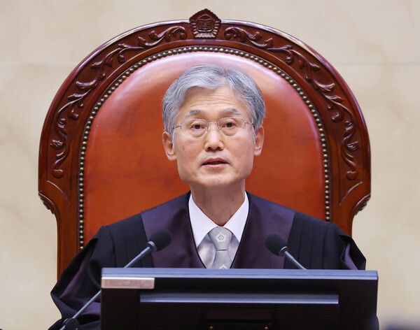 조희대 대법원장이 19일 오후 서울 서초구 대법원 대법정에서 전원합의체 선고에 앞서 발언하고 있다. 2024.12.19