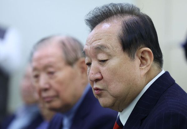 전직 국회의원 모임인 대한민국헌정회 정대철 회장이 31일 서울 여의도의 한 식당에서 열린 전 국회의장·국무총리·정당 대표 초청 긴급 간담회에서 발언하고 있다. 2024.12.31 [사진=연합뉴스]