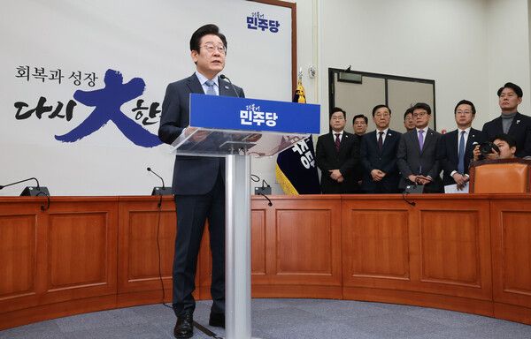 더불어민주당 이재명 대표가 23일 오전 서울 여의도 국회에서 열린 기자회견에서 발언하고 있다. [사진= 연합뉴스]
