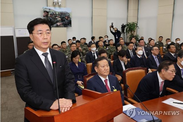 홍장원 전 국정원 1차장이 22일 국회 내란국정조사 1차 청문회에 출석, 정치인 체포구금 지시와 관련 