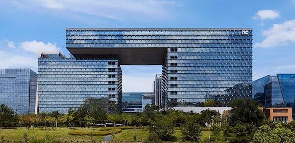 엔씨소프트의&nbsp;인기 MMORPG '저니 오브 모나크'에서 '럭키 코인 데일리 다이아몬드 팩' 버그가 악용됐다는 사실이 알려져 이용자들로부터 공분을 사고 있다. [사진=엔씨소프트]