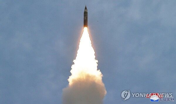 북한이 6일 올해 첫 탄도미사일을 발사했다 [사진=연합뉴스]