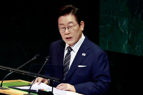 이재명&nbsp;대통령이 23일(현지시간) 미국 뉴욕&nbsp;유엔본부 총회장에서 기조연설을 하고 있다. [사진=연합뉴스]