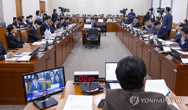 [사진=국회 기획재정위원회 국정감사 현장. (연합뉴스 제공)]