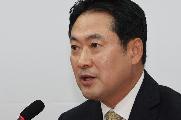 국민의힘&nbsp;장동혁&nbsp;대표가 20일 서울 여의도 국회에서 더불어민주당의 사법개혁안과 언론개혁안에 대한 입장을 밝히고 있다. [사진=연합뉴스]