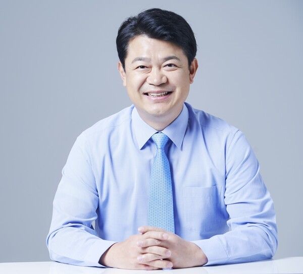 국회 국토교통위원회 소속 복기왕 의원 [사진=국회의원 복기왕 의원실]