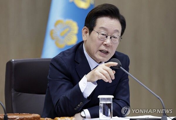 이재명 대통령이 21일 용산 대통령실에서 열린 국무회의에서 발언하고 있다 [사진=연합뉴스]