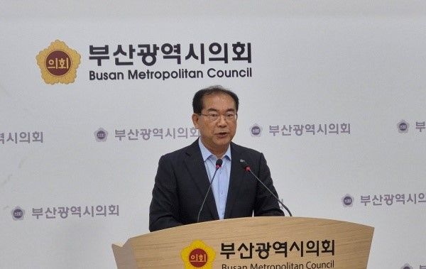 조병길 사상구청장이 13일 오전 시의회 브리핑룸에서 기자회견을 열어 